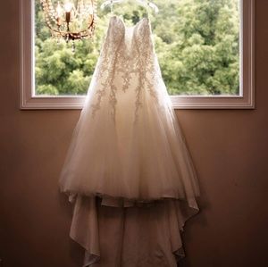 Wedding dress